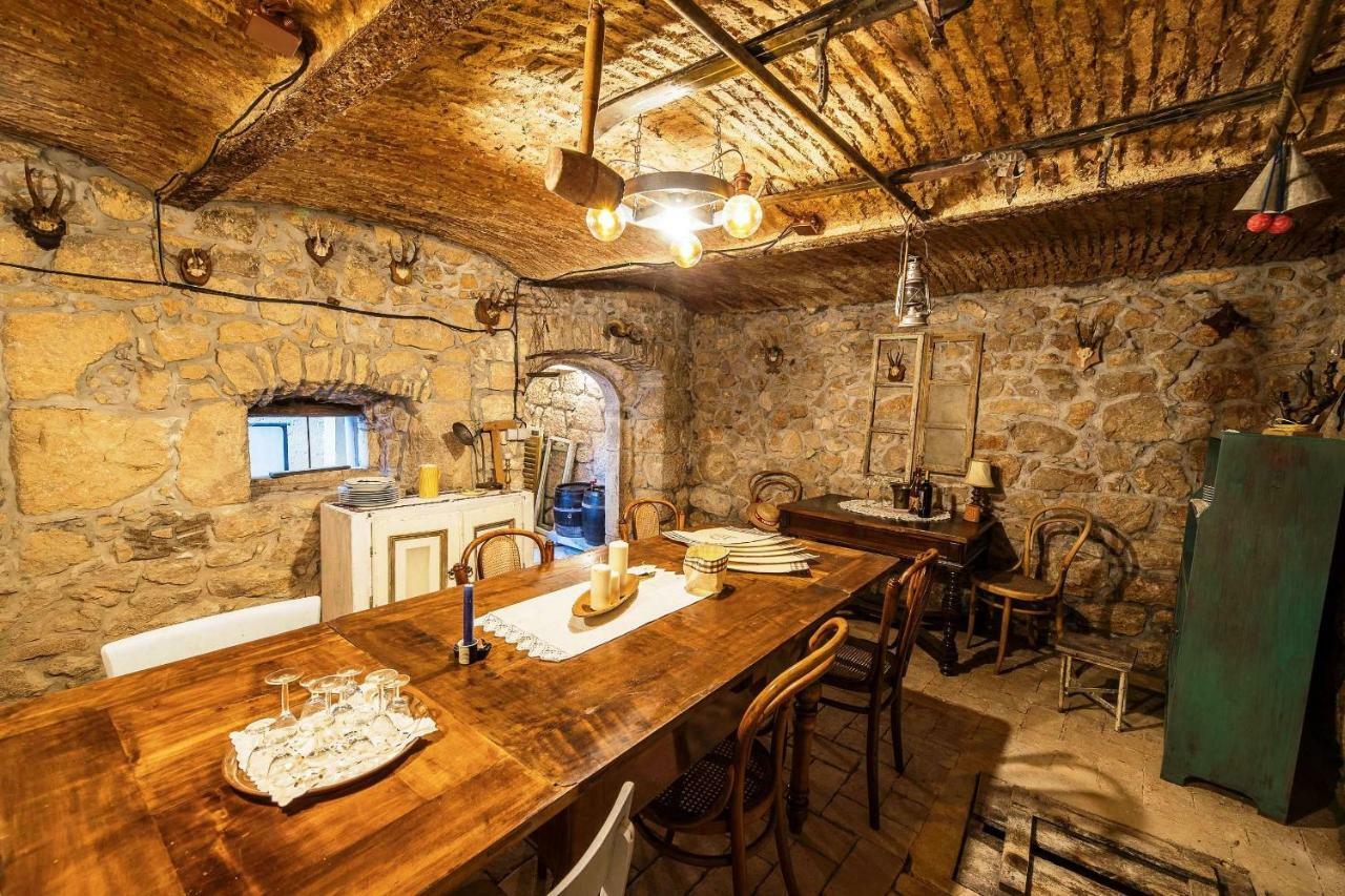 Boutique B&B Mali Pariz Grizane-Belgrad Exterior photo